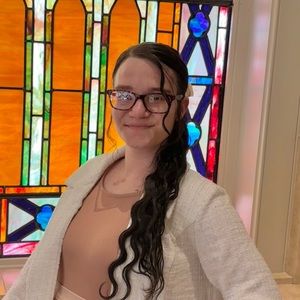 Meet your Posher, Dani-shay